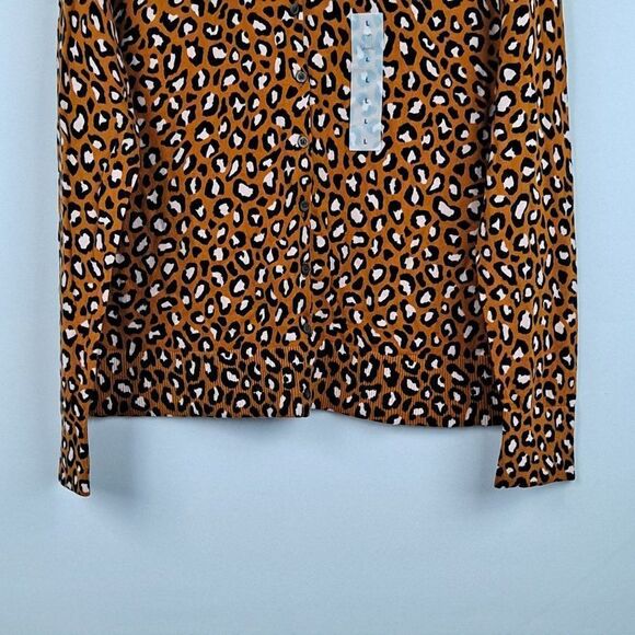 Ladies button front sweater NWT - Picture 3 of 12